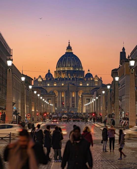 Home Holiday Rome - Basilica San Pietro Εξωτερικό φωτογραφία